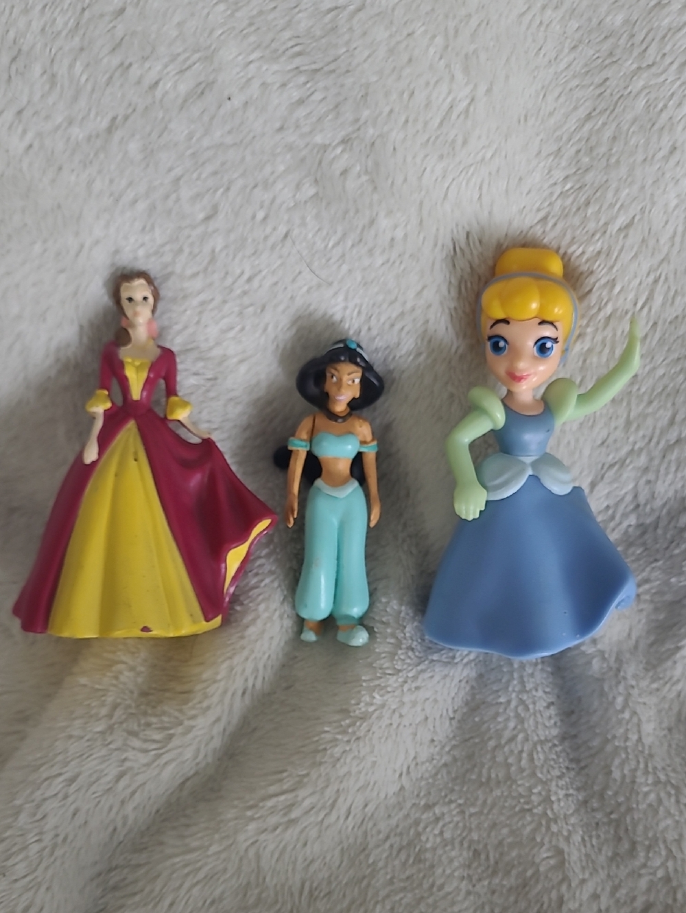 Disney Princess Mini Figurines Lot Of 3 Cake Toppers ♻️ 5/$10 ♻️